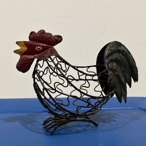 Little wire egg basket